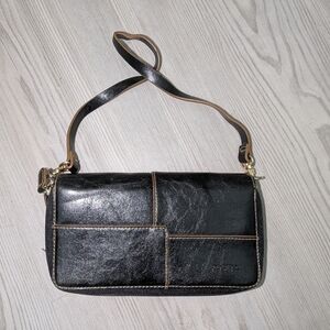 Elegant Black Leather Shoulder Bag